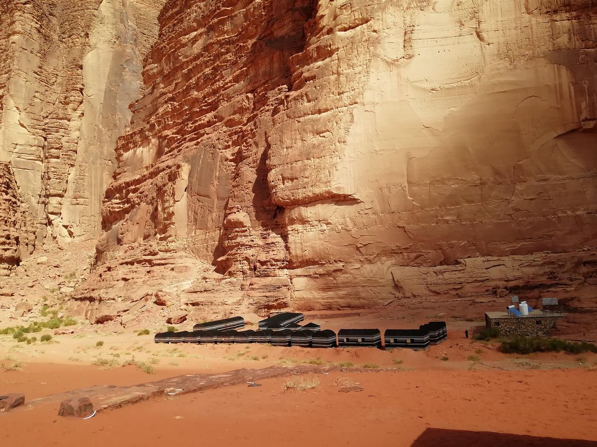 Bedouin Holidays Camp And Jeep Tours Wadi Rum Buitenkant foto